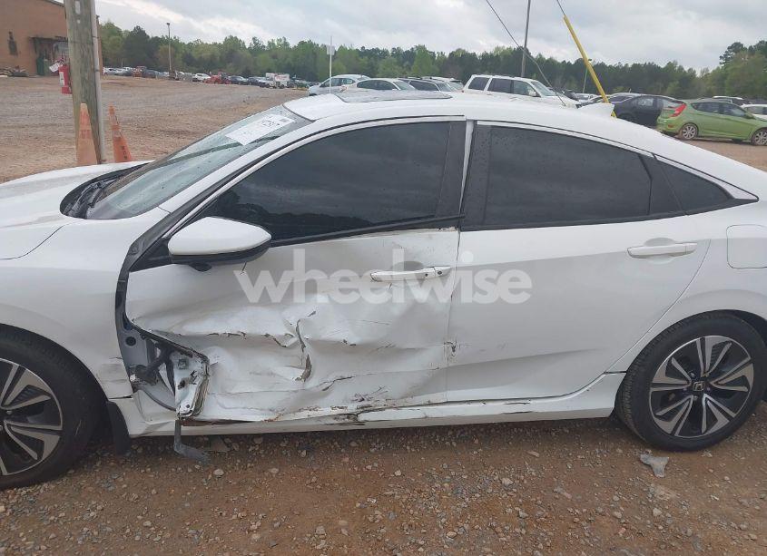 Photo 18 of 2017 Honda Civic EX-L (VIN 2HGFC1F72HH658763)