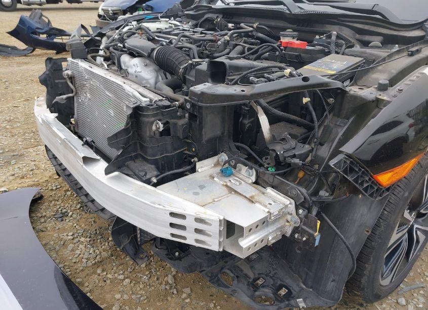 Photo 6 of 2018 Honda Civic EX-L (VIN 2HGFC1F72JH644982)