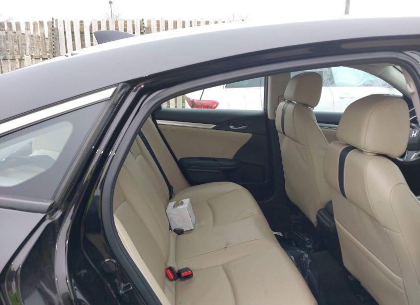 Photo 8 of 2018 Honda Civic EX-L (VIN 2HGFC1F72JH644982)