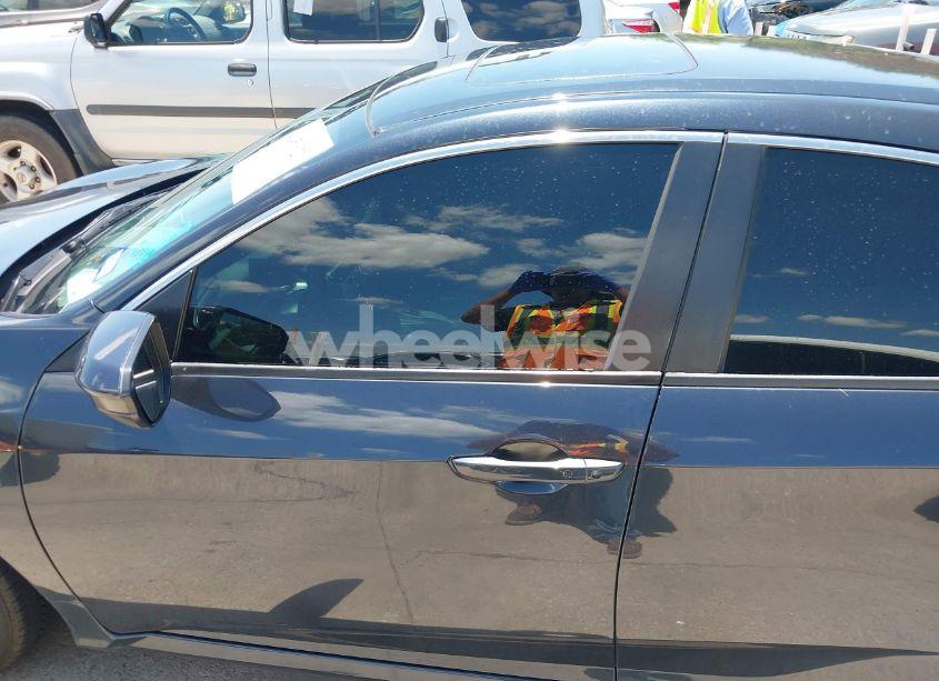 Photo 14 of 2017 Honda Civic EX-L (VIN 2HGFC1F73HH650011)