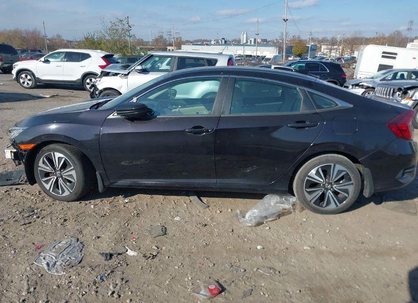 Photo 14 of 2017 Honda Civic EX-L (VIN 2HGFC1F74HH632777)