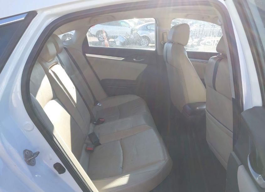 Photo 8 of 2018 Honda Civic EX-L (VIN 2HGFC1F74JH646104)