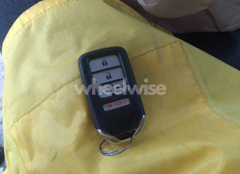 Photo 11 of 2016 Honda Civic EX-L (VIN 2HGFC1F75GH641020)