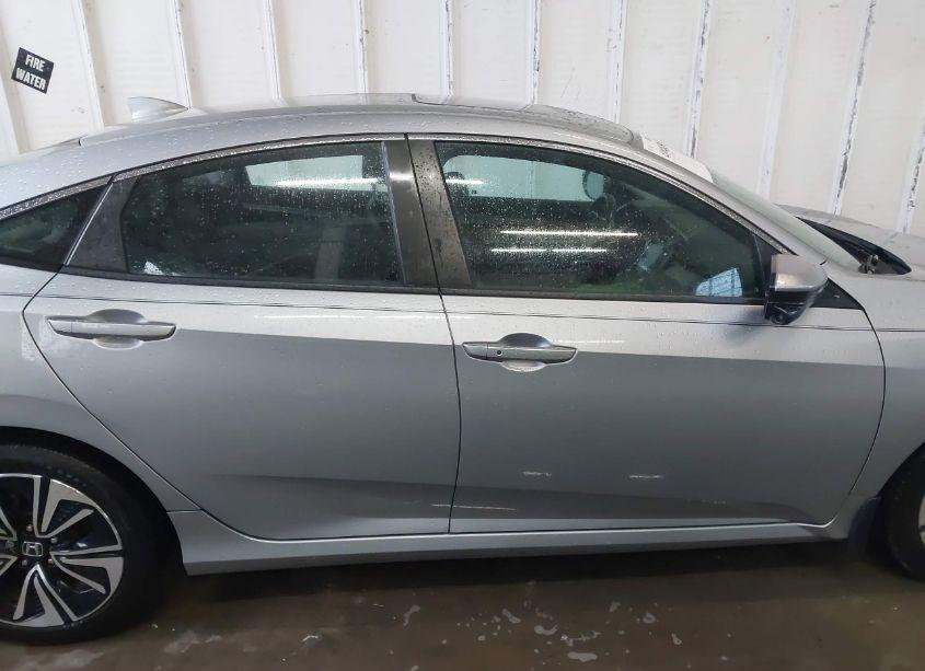 Photo 14 of 2017 Honda Civic EX-L (VIN 2HGFC1F75HH639687)