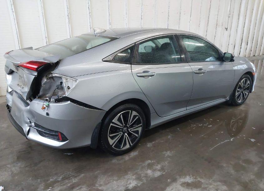 Photo 4 of 2017 Honda Civic EX-L (VIN 2HGFC1F75HH639687)