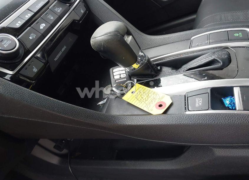 Photo 11 of 2021 Honda Civic EX-L (VIN 2HGFC1F75MH701390)