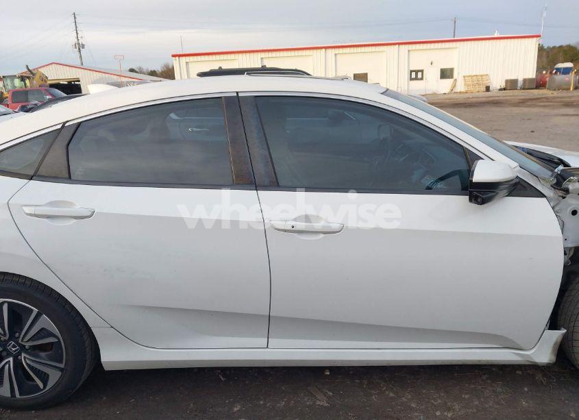 Photo 14 of 2017 Honda Civic EX-L (VIN 2HGFC1F76HH633445)