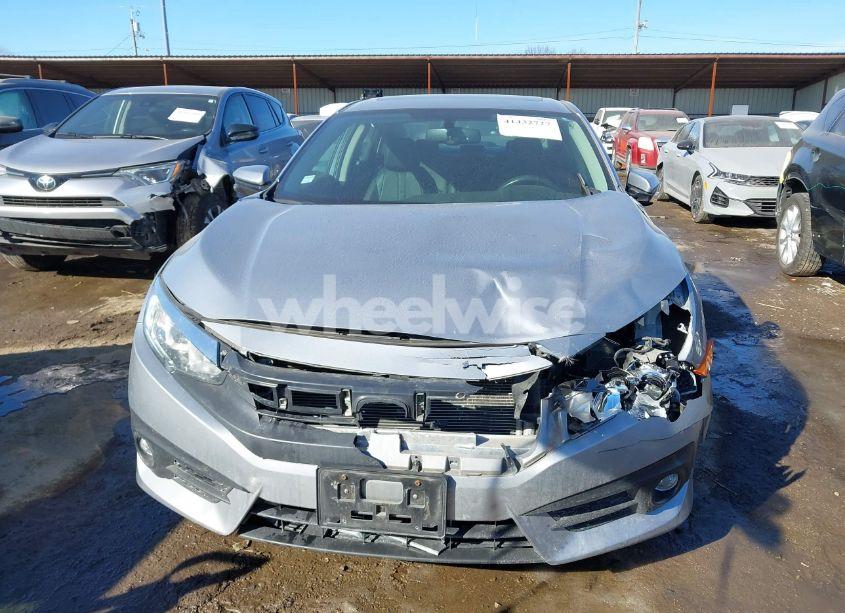 Photo 12 of 2018 Honda Civic EX-L (VIN 2HGFC1F76JH640997)