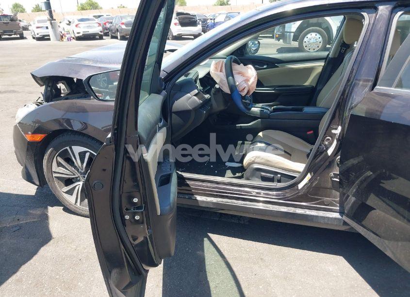 Photo 5 of 2017 Honda Civic EX-L (VIN 2HGFC1F78HH636069)