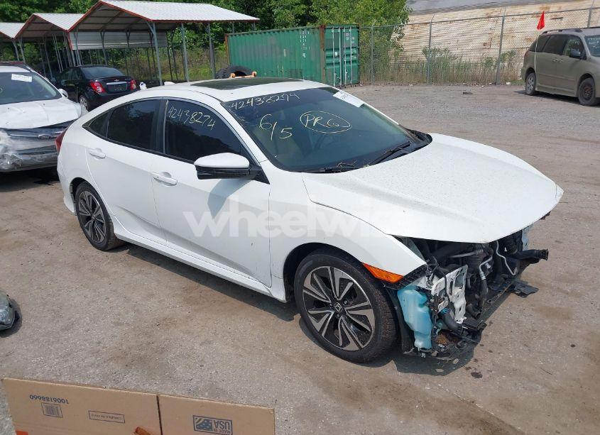 2016 Honda Civic EX-L (VIN 2HGFC1F79GH637326) main photo