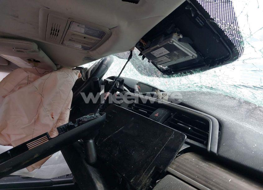 Photo 14 of 2020 Honda Civic EX-L (VIN 2HGFC1F79LH681286)