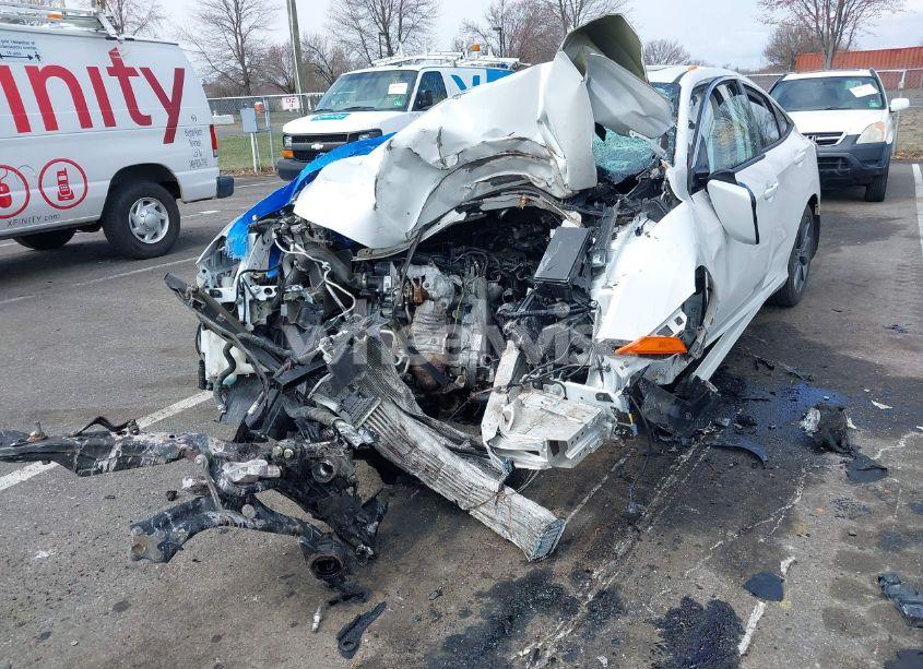 Photo 2 of 2020 Honda Civic EX-L (VIN 2HGFC1F79LH681286)