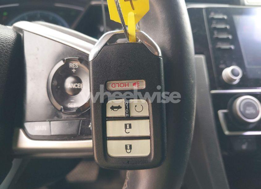 Photo 11 of 2021 Honda Civic EX-L (VIN 2HGFC1F79MH706222)