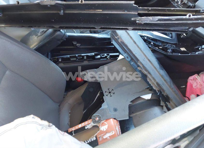 Photo 5 of 2018 Honda Civic EX-L (VIN 2HGFC1F87JH640841)