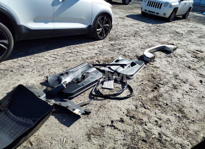 Photo 12 of 2018 Honda Civic TOURING (VIN 2HGFC1F90JH640253)