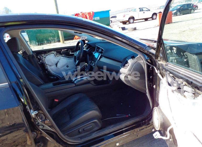 Photo 5 of 2018 Honda Civic TOURING (VIN 2HGFC1F90JH640253)