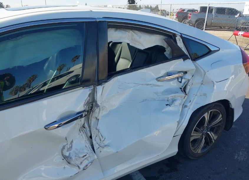 Photo 6 of 2016 Honda Civic TOURING (VIN 2HGFC1F91GH634891)