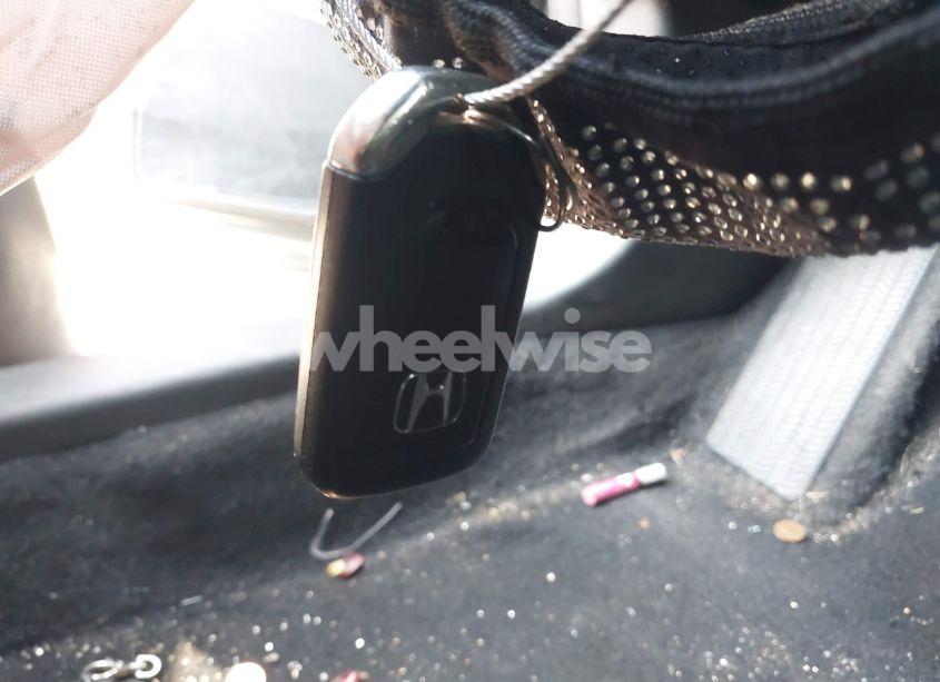 Photo 11 of 2017 Honda Civic TOURING (VIN 2HGFC1F92HH632746)