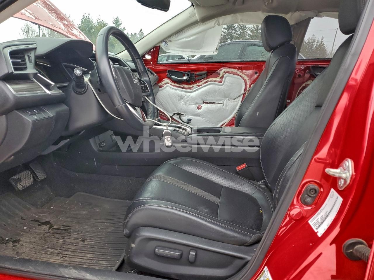 Photo 7 of 2020 HONDA CIVIC TOURING (VIN 2HGFC1F93LH101533)