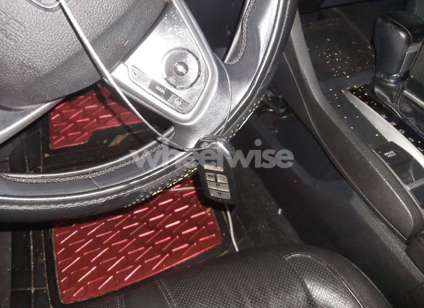 Photo 11 of 2016 Honda Civic TOURING (VIN 2HGFC1F94GH641463)