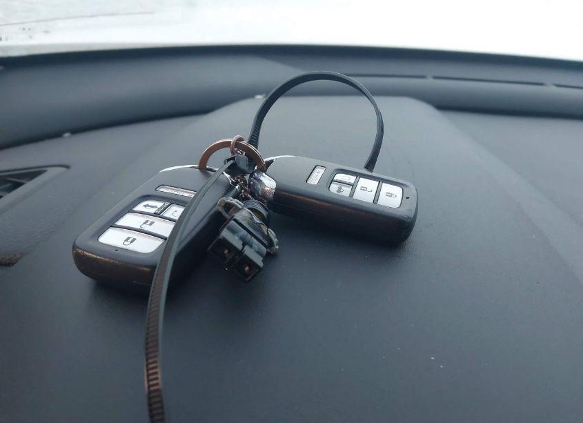 Photo 11 of 2017 Honda Civic TOURING (VIN 2HGFC1F94HH637124)