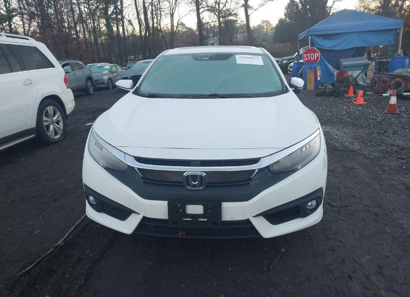 Photo 12 of 2017 Honda Civic TOURING (VIN 2HGFC1F94HH637124)