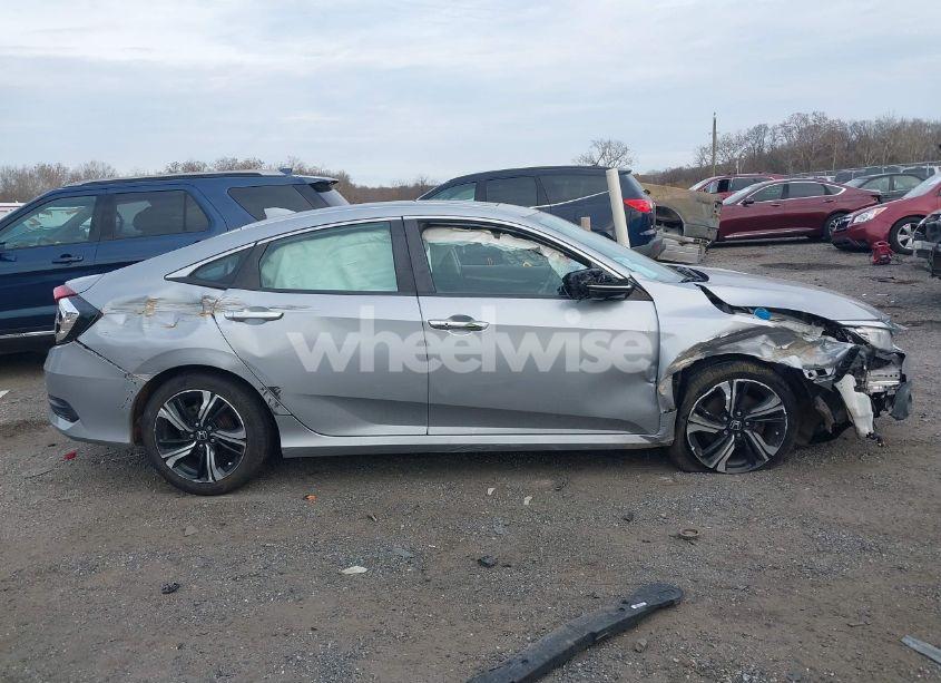Photo 14 of 2017 Honda Civic TOURING (VIN 2HGFC1F95HH638797)