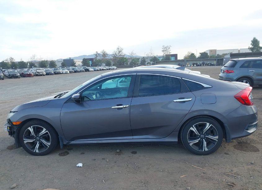 Photo 15 of 2016 Honda Civic TOURING (VIN 2HGFC1F97GH635057)