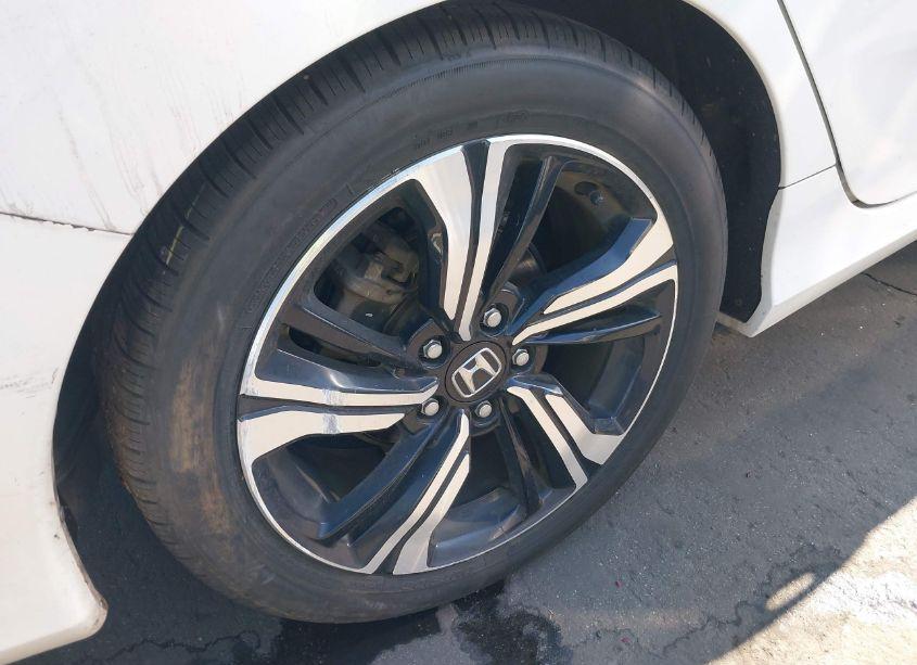 Photo 19 of 2016 Honda Civic TOURING (VIN 2HGFC1F97GH641652)
