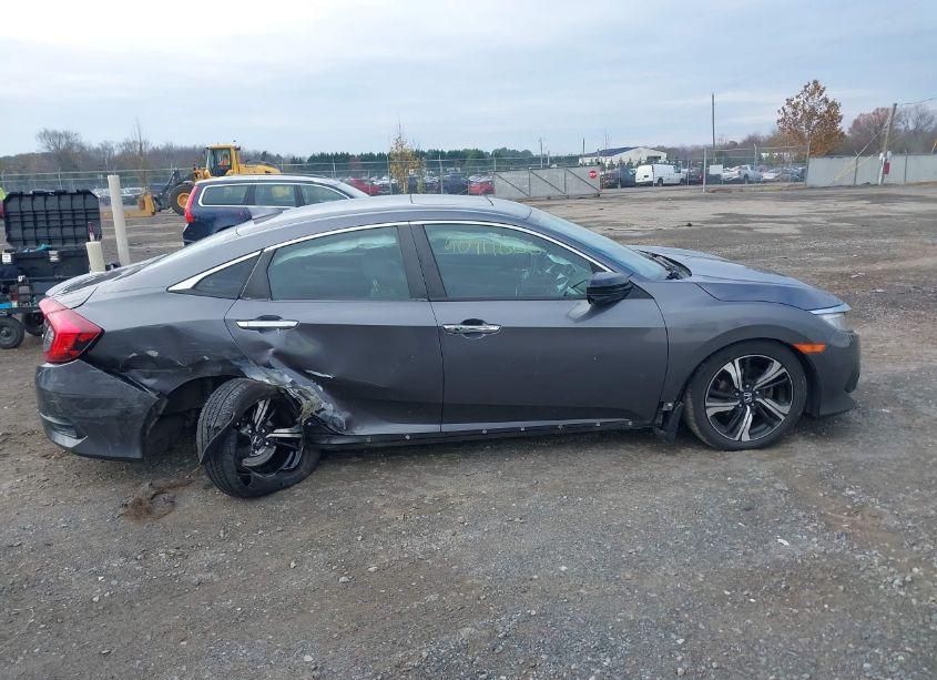 Photo 13 of 2017 Honda Civic TOURING (VIN 2HGFC1F97HH635240)