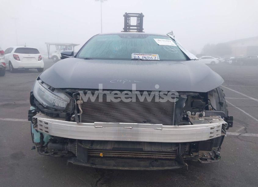 Photo 13 of 2017 Honda Civic TOURING (VIN 2HGFC1F98HH659062)