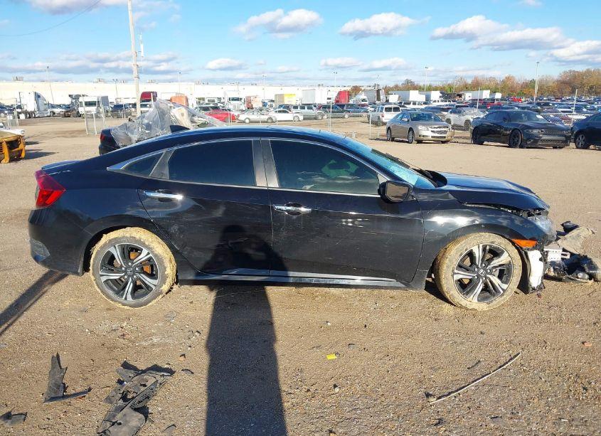 Photo 13 of 2016 Honda Civic TOURING (VIN 2HGFC1F99GH648473)