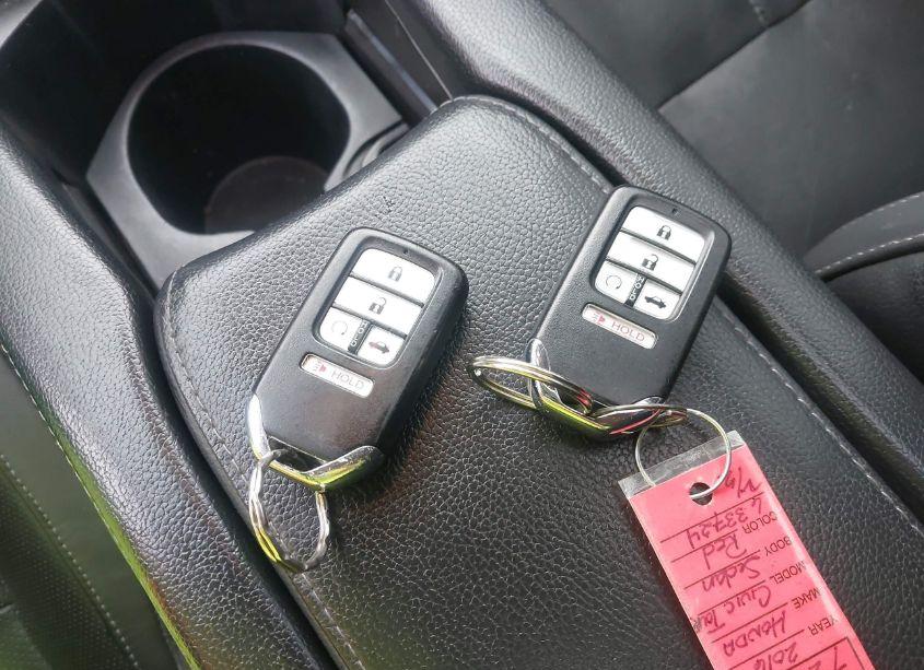 Photo 11 of 2016 Honda Civic TOURING (VIN 2HGFC1F9XGH633724)