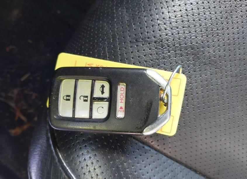 Photo 11 of 2016 Honda Civic TOURING (VIN 2HGFC1F9XGH637952)