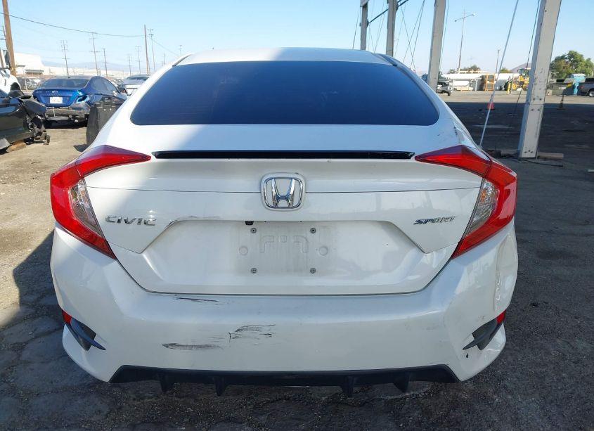Photo 16 of 2019 Honda Civic SPORT (VIN 2HGFC2E82KH501838)
