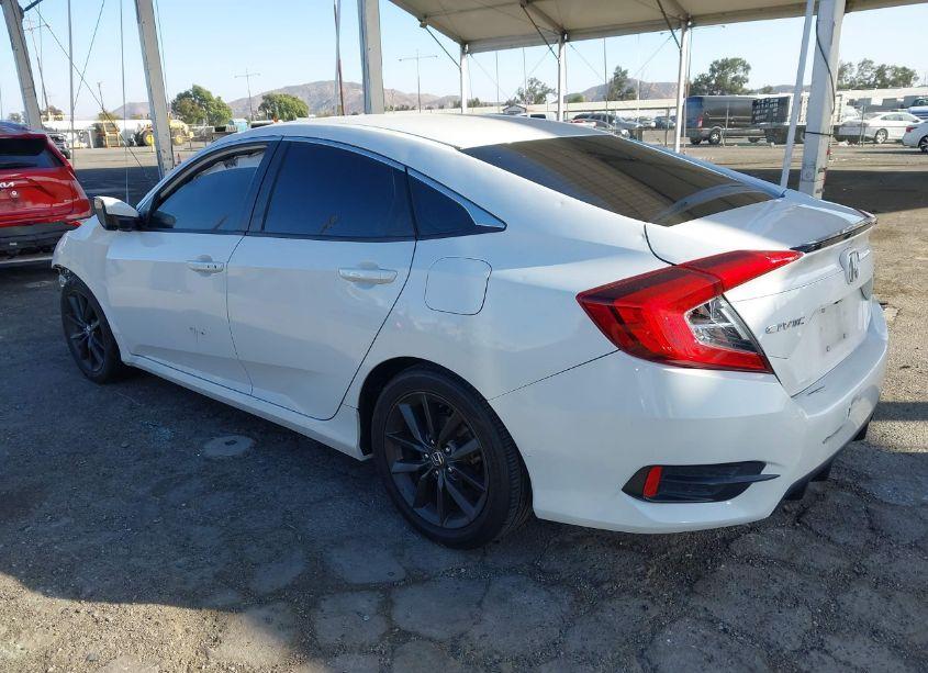 Photo 3 of 2019 Honda Civic SPORT (VIN 2HGFC2E82KH501838)