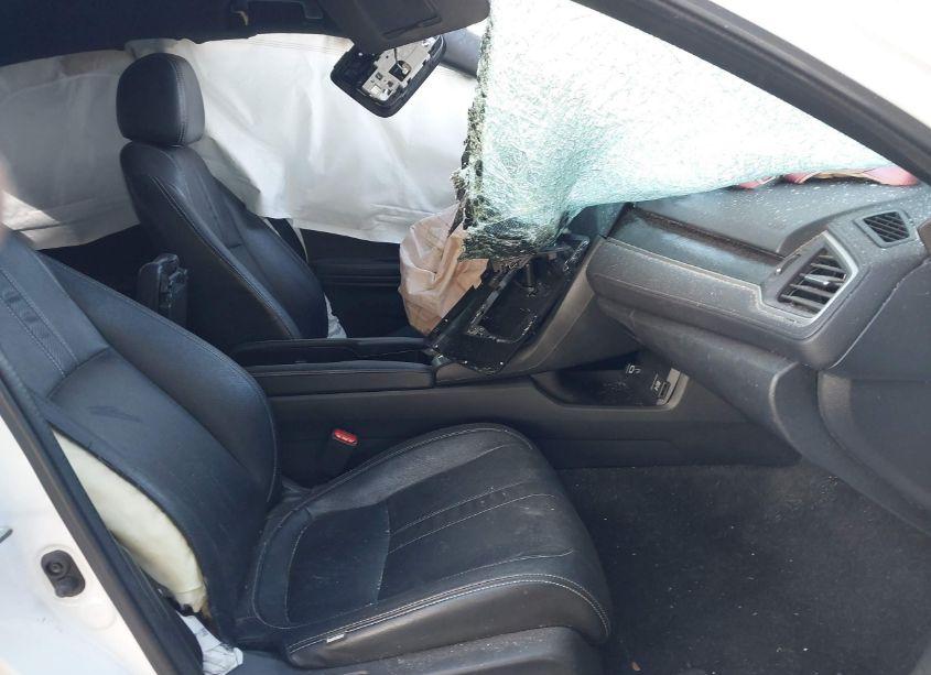 Photo 5 of 2019 Honda Civic SPORT (VIN 2HGFC2E82KH501838)