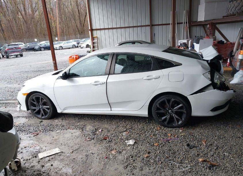 Photo 14 of 2020 Honda Civic SPORT (VIN 2HGFC2E86LH579105)