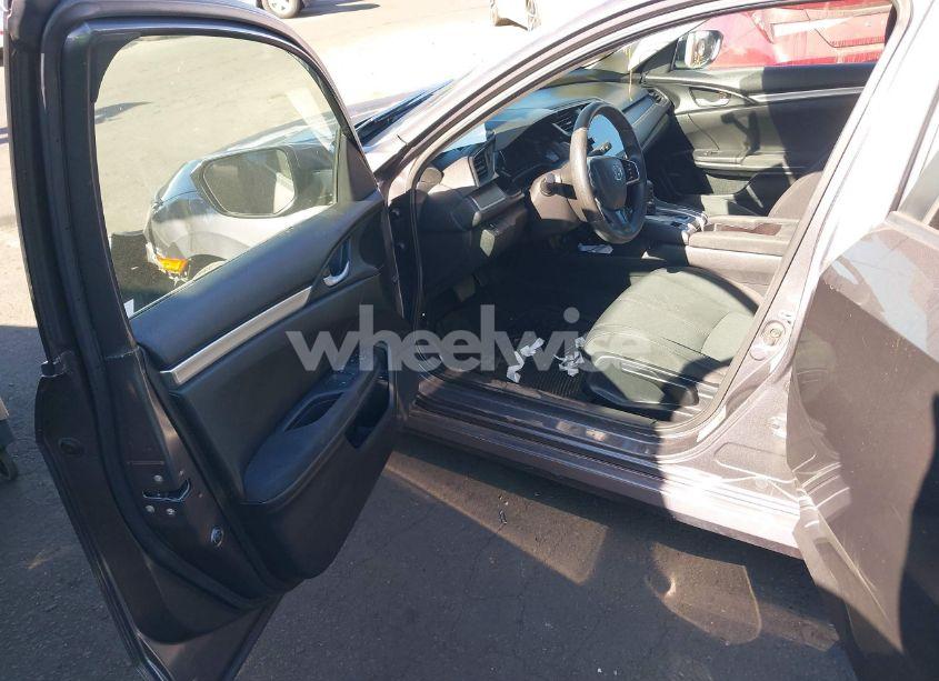 Photo 5 of 2017 Honda Civic LX (VIN 2HGFC2F50HH518084)