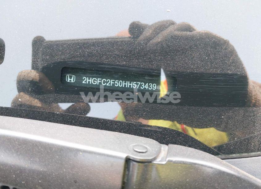 Photo 17 of 2017 Honda Civic LX (VIN 2HGFC2F50HH573439)