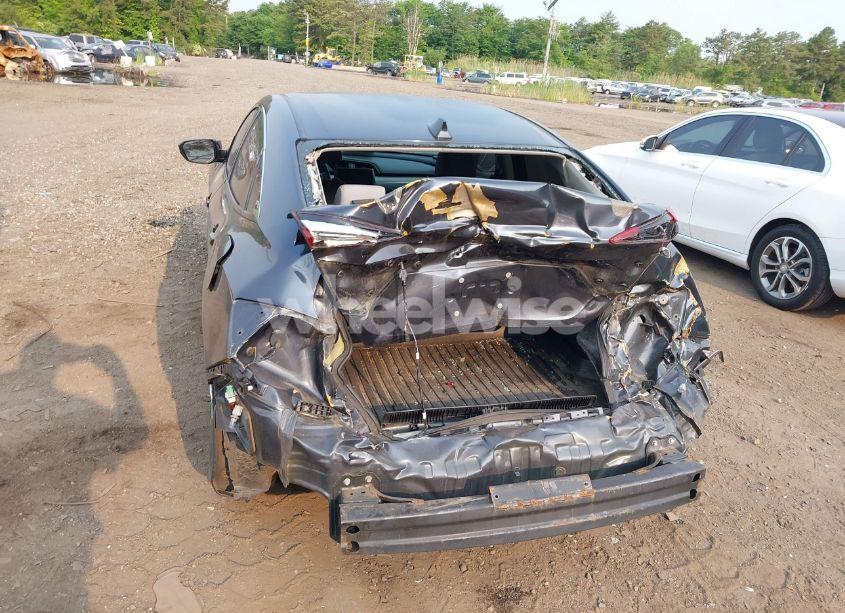 Photo 6 of 2017 Honda Civic LX (VIN 2HGFC2F50HH573439)