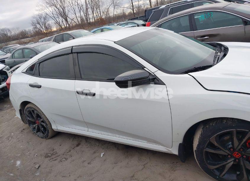 Photo 13 of 2018 Honda Civic LX (VIN 2HGFC2F50JH512078)