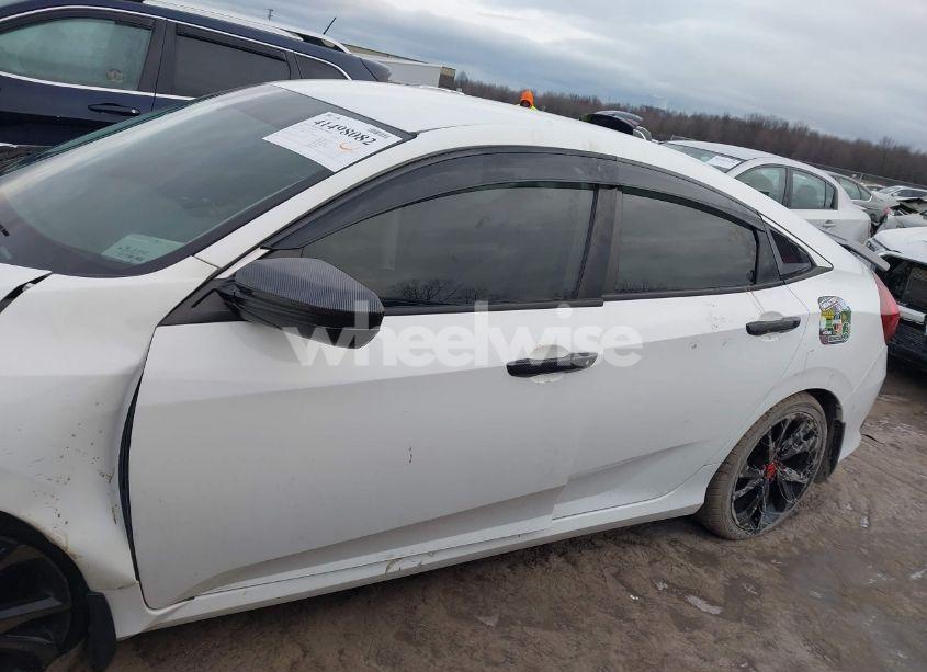 Photo 14 of 2018 Honda Civic LX (VIN 2HGFC2F50JH512078)