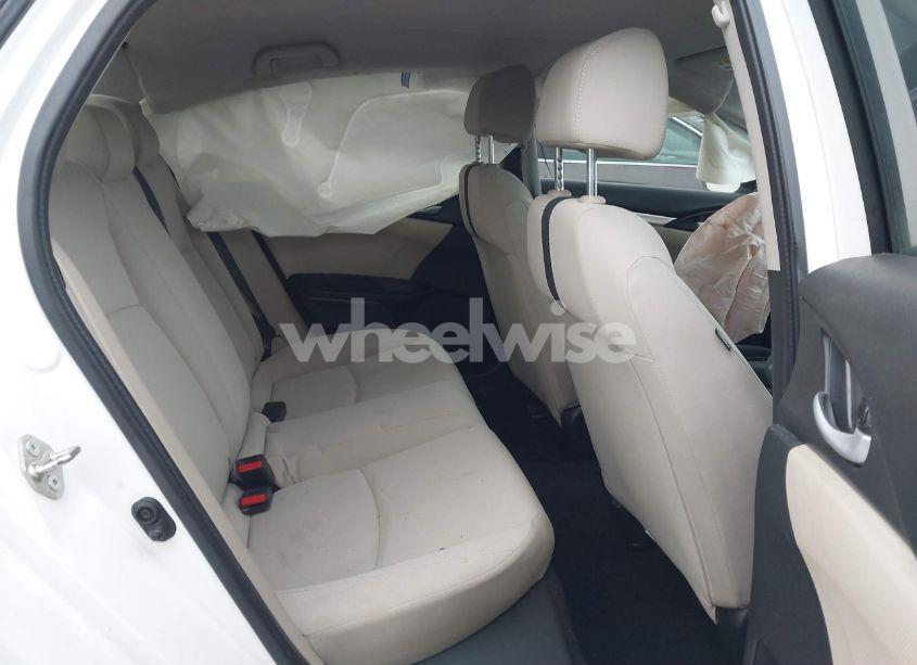 Photo 8 of 2018 Honda Civic LX (VIN 2HGFC2F50JH512078)