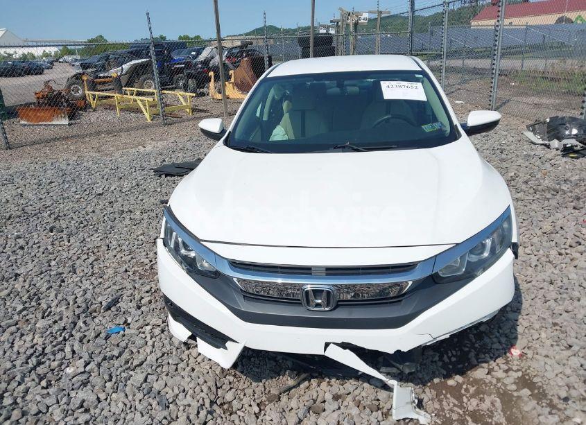 Photo 12 of 2018 Honda Civic LX (VIN 2HGFC2F50JH513733)