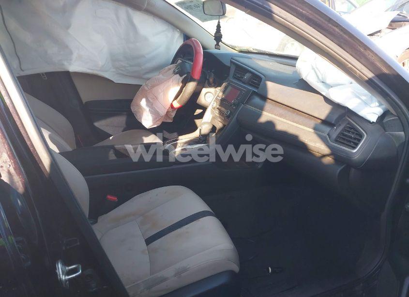 Photo 5 of 2018 Honda Civic LX (VIN 2HGFC2F50JH528944)