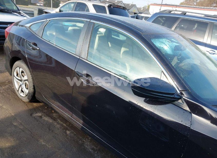 Photo 14 of 2018 Honda Civic LX (VIN 2HGFC2F50JH564956)