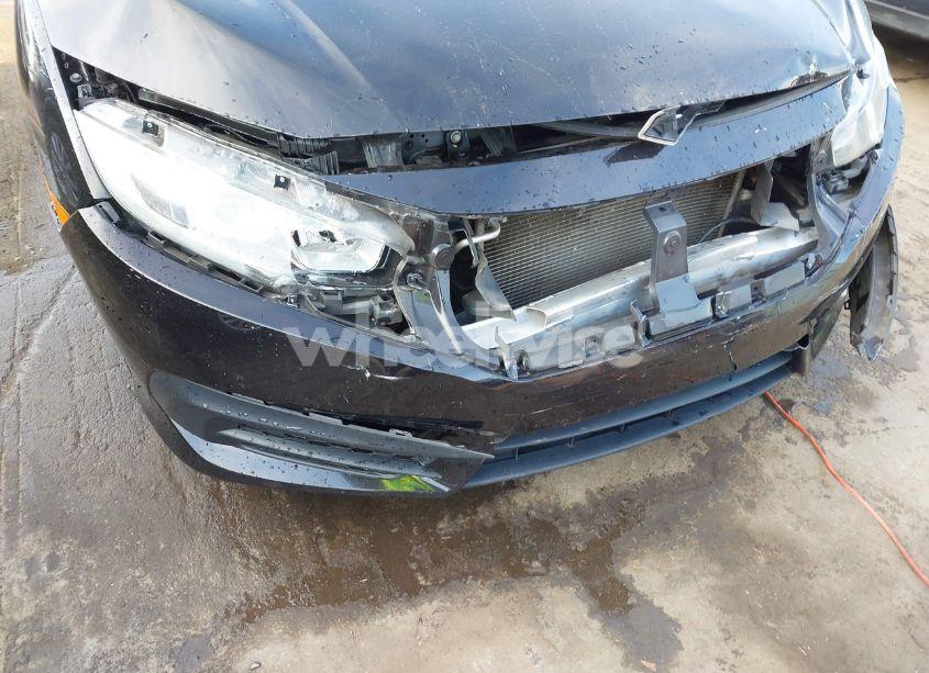 Photo 6 of 2018 Honda Civic LX (VIN 2HGFC2F50JH564956)