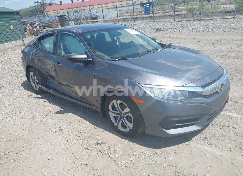 2018 Honda Civic LX (VIN 2HGFC2F50JH576685) main photo