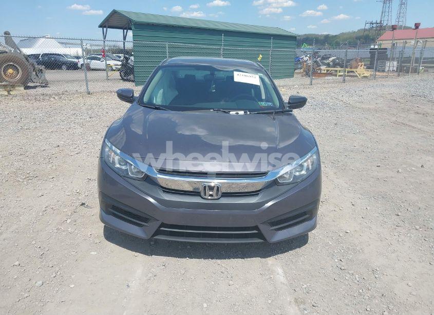 Photo 13 of 2018 Honda Civic LX (VIN 2HGFC2F50JH576685)